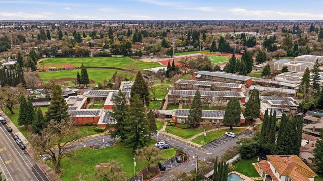 1236 Jacob Ln, Carmichael, CA 95608