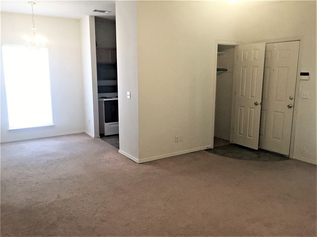 1790 N Gregg Avenue 6, Fayetteville, AR 72703