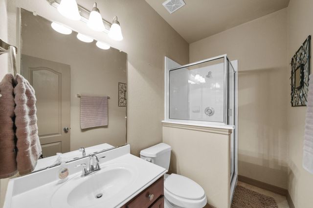 9411 Silver Ridge Drive, Rosharon, TX 77583