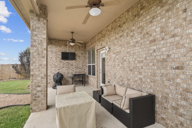 9411 Silver Ridge Drive, Rosharon, TX 77583