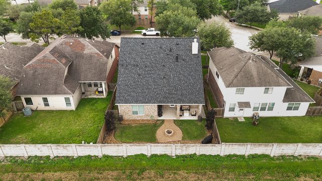9411 Silver Ridge Drive, Rosharon, TX 77583