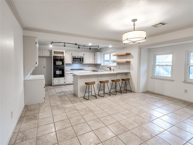 14028 Osage Drive, Edmond, OK 73013