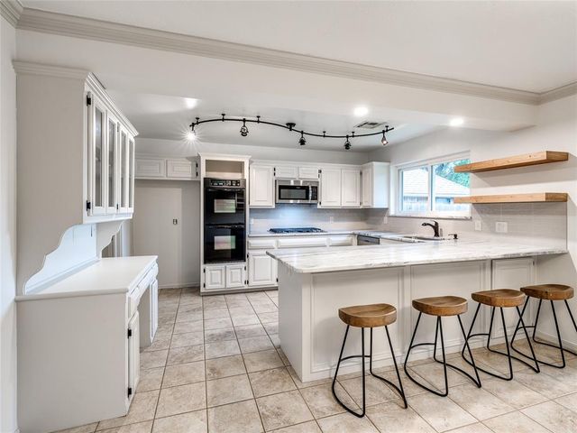 14028 Osage Drive, Edmond, OK 73013
