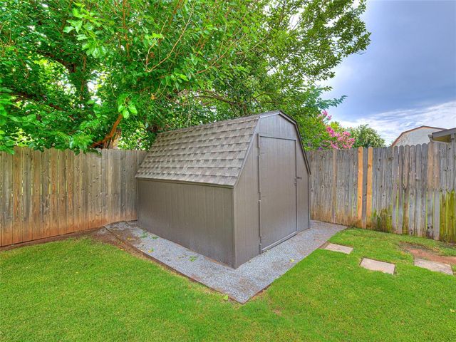 14028 Osage Drive, Edmond, OK 73013