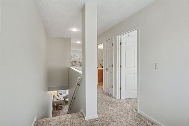 86 Sun Ridge Drive, Holland, MI 49424