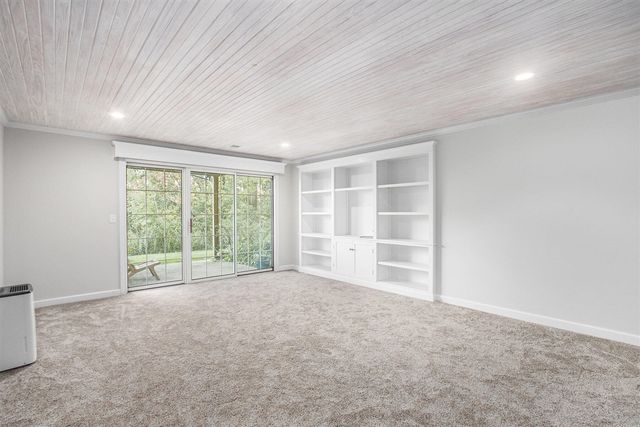86 Sun Ridge Drive, Holland, MI 49424