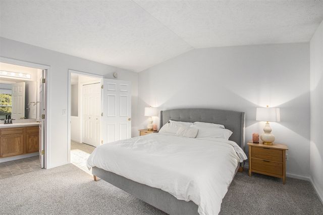 86 Sun Ridge Drive, Holland, MI 49424