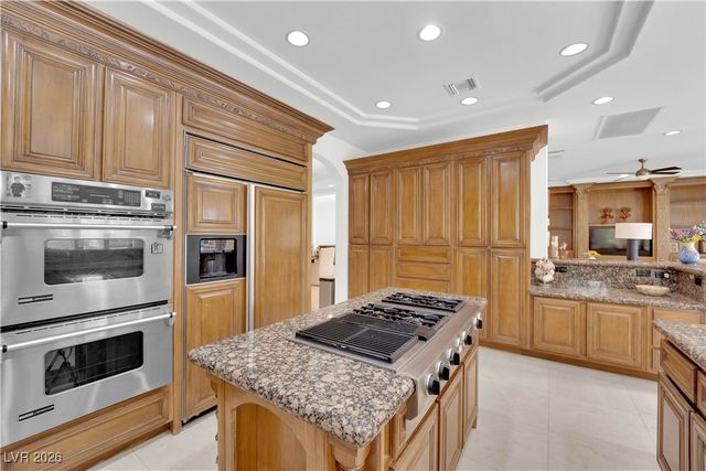 807 Canyon Greens Drive, Las Vegas, NV 89144