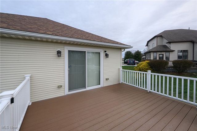 1283 S Azalea Boulevard, Barberton, OH 44203