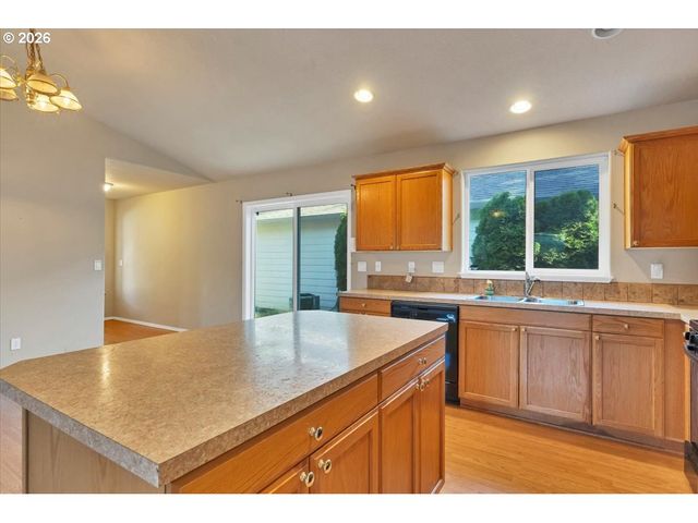 4603 CHAPARRAL Dr, Salem, OR 97302
