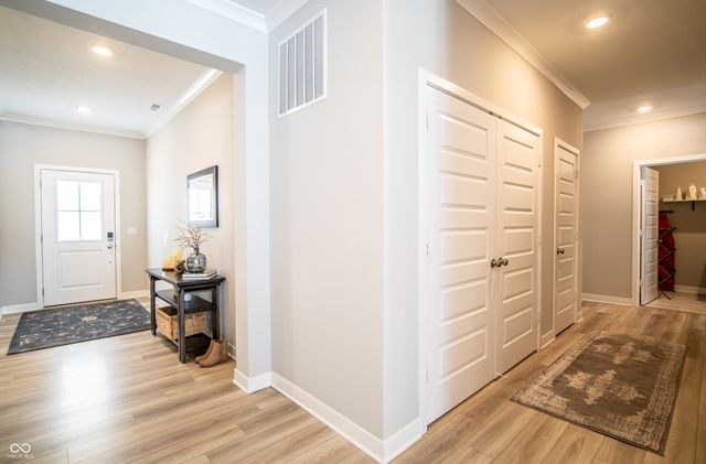 5206 Bayberry Court, Whitestown, IN 46075