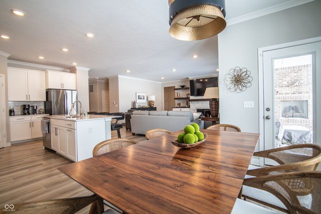 5206 Bayberry Court, Whitestown, IN 46075