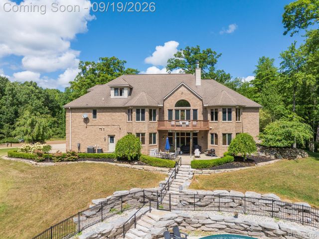 2550 Birch Grove Court, Addison Township, MI 48370
