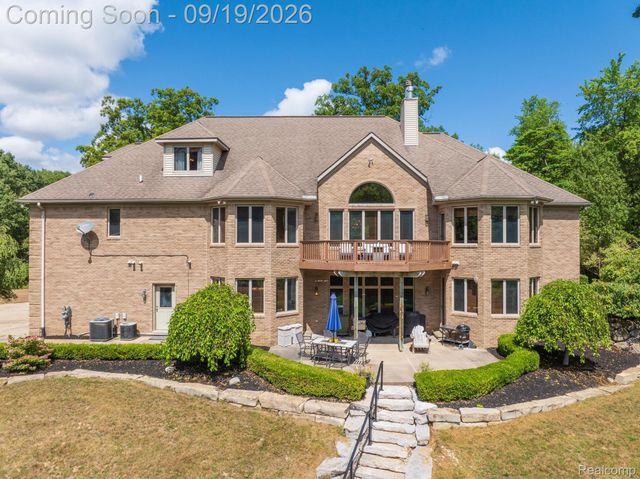 2550 Birch Grove Court, Addison Township, MI 48370