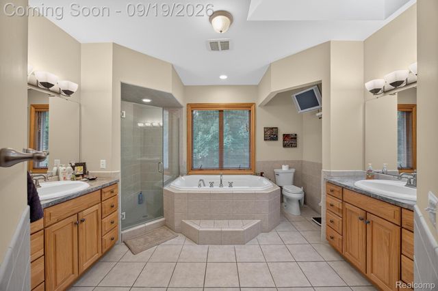 2550 Birch Grove Court, Addison Township, MI 48370