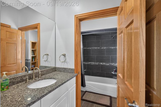 2550 Birch Grove Court, Addison Township, MI 48370