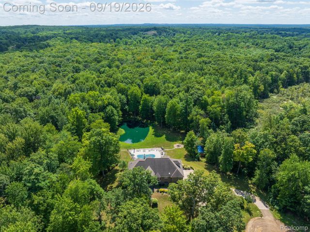 2550 Birch Grove Court, Addison Township, MI 48370