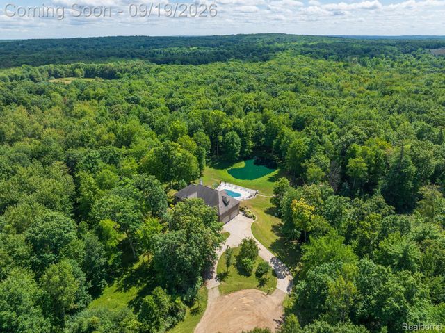 2550 Birch Grove Court, Addison Township, MI 48370