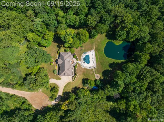 2550 Birch Grove Court, Addison Township, MI 48370