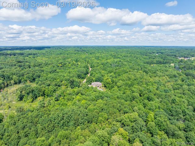 2550 Birch Grove Court, Addison Township, MI 48370