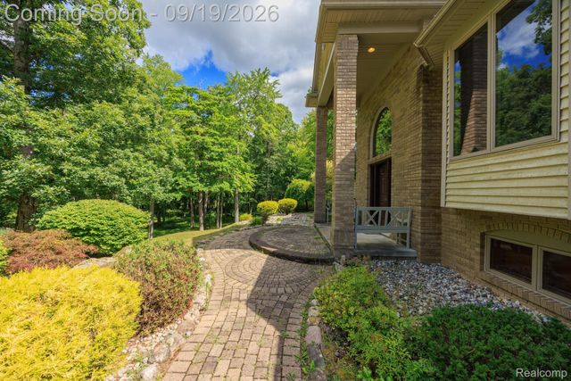 2550 Birch Grove Court, Addison Township, MI 48370