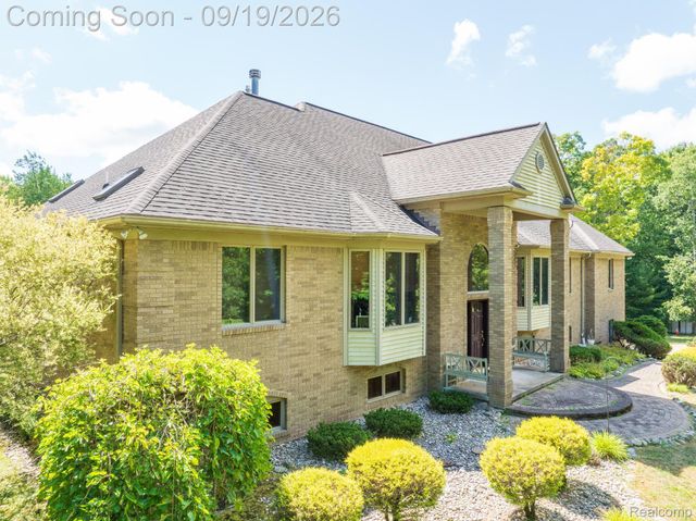 2550 Birch Grove Court, Addison Township, MI 48370