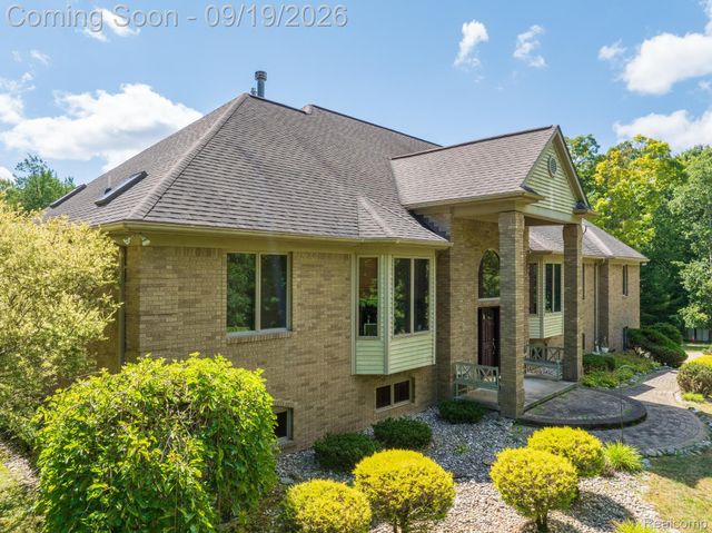 2550 Birch Grove Court, Addison Township, MI 48370