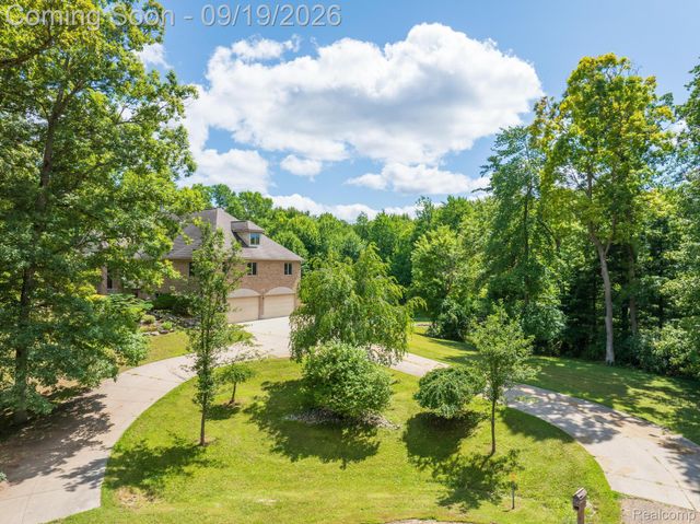 2550 Birch Grove Court, Addison Township, MI 48370