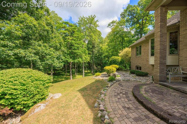 2550 Birch Grove Court, Addison Township, MI 48370