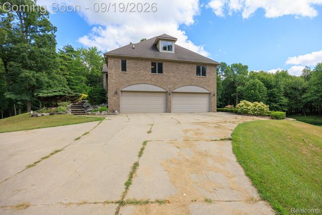 2550 Birch Grove Court, Addison Township, MI 48370
