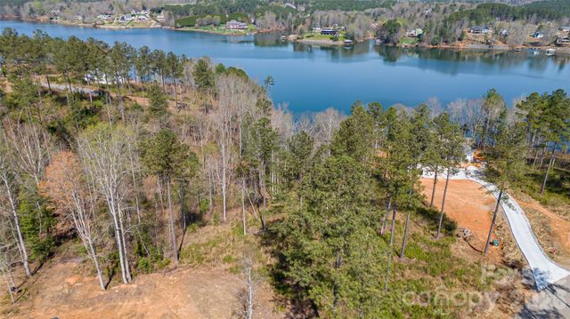 2221 Pikes Peak Ridge, Connelly Springs, NC 28612