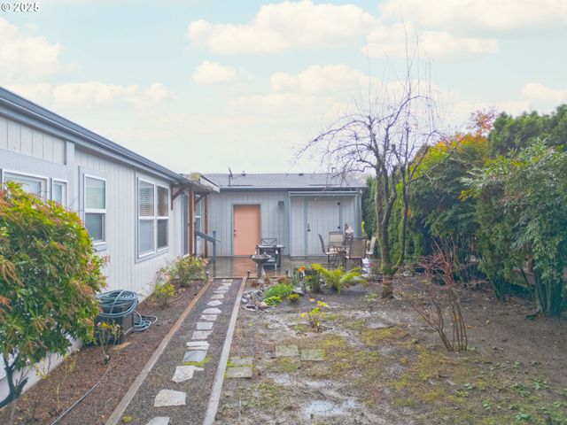 17572 Nw SHADY FIR Loop 24, Beaverton, OR 97006