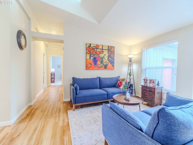 17572 Nw SHADY FIR Loop 24, Beaverton, OR 97006