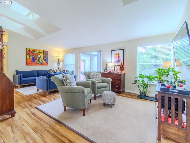 17572 Nw SHADY FIR Loop 24, Beaverton, OR 97006