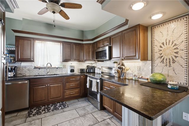 1101 6th Ave, Freedom, PA 15042