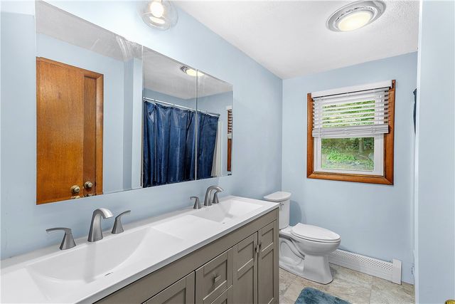 133 Sage Drive, Warwick, RI 02886