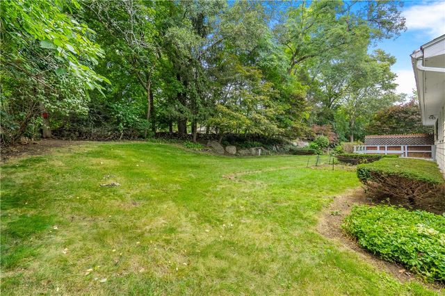 133 Sage Drive, Warwick, RI 02886