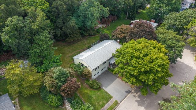 133 Sage Drive, Warwick, RI 02886