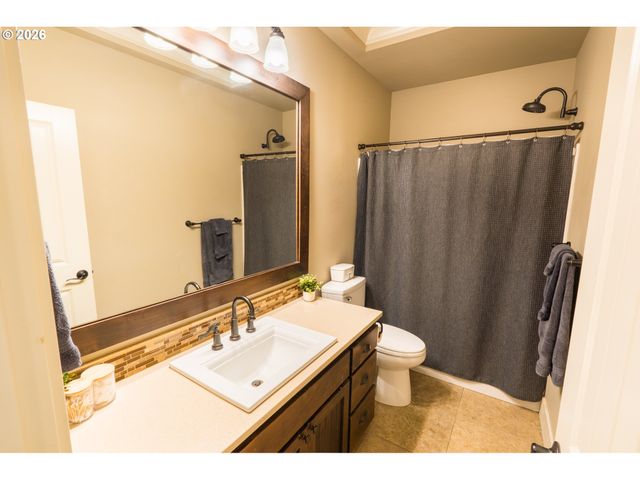 5559 Sw NORRIS Ter, Beaverton, OR 97007