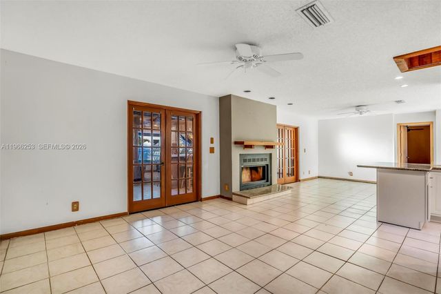 6581 Riparian Rd, Lake Worth, FL 33462