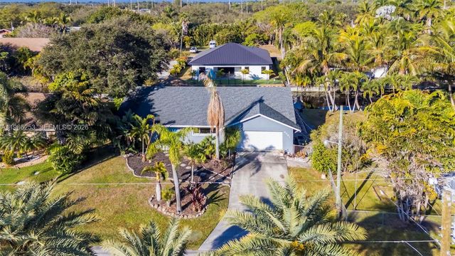 6581 Riparian Rd, Lake Worth, FL 33462
