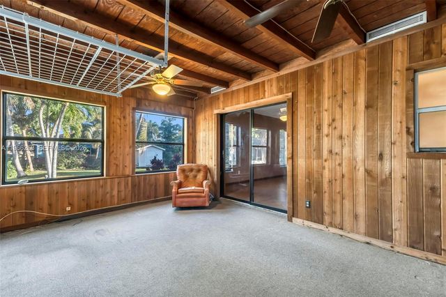 6581 Riparian Rd, Lake Worth, FL 33462