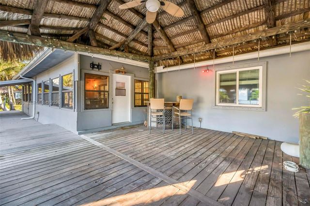 6581 Riparian Rd, Lake Worth, FL 33462