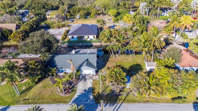 6581 Riparian Rd, Lake Worth, FL 33462