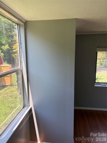 5027 Lineberger Loop Road, Denver, NC 28037