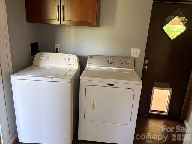 5027 Lineberger Loop Road, Denver, NC 28037