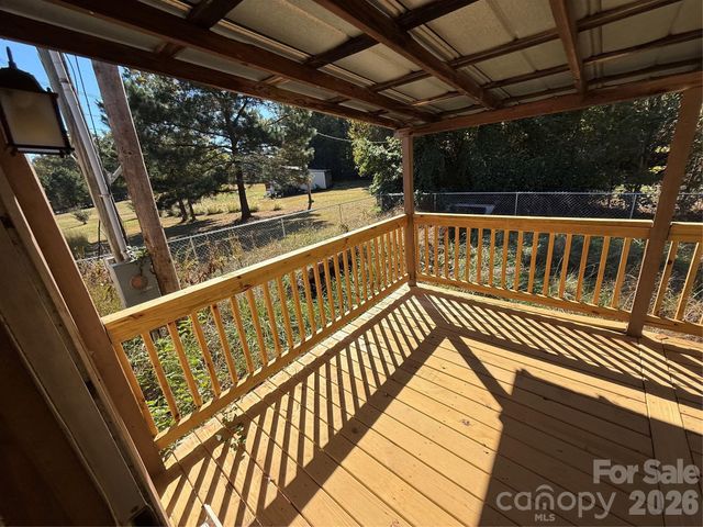 5027 Lineberger Loop Road, Denver, NC 28037