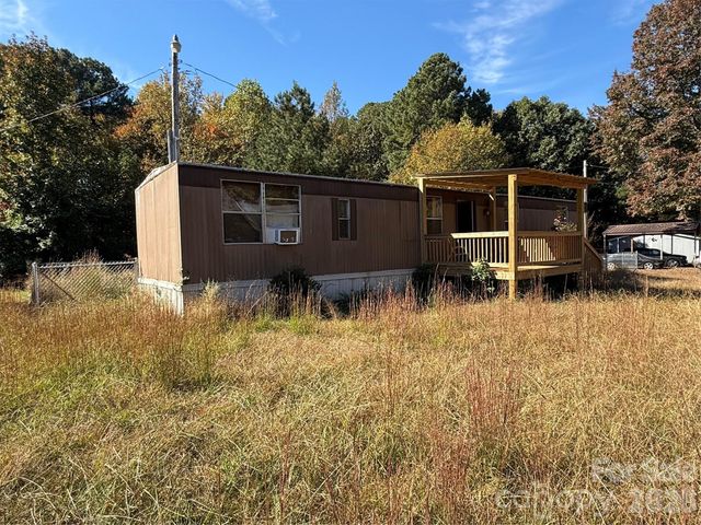 5027 Lineberger Loop Road, Denver, NC 28037