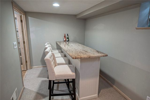 2516 Creekedge Dr, Churchill Boro, PA 15235