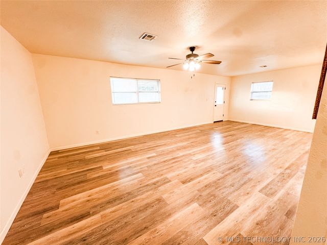 12738 S 121st East Avenue, Broken Arrow, OK 74011